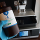 La resina de Anycubic tiene base vegetal, pero hay que limpiarla con isopropanol (alcohol). Es más práctica la soluble en agua.